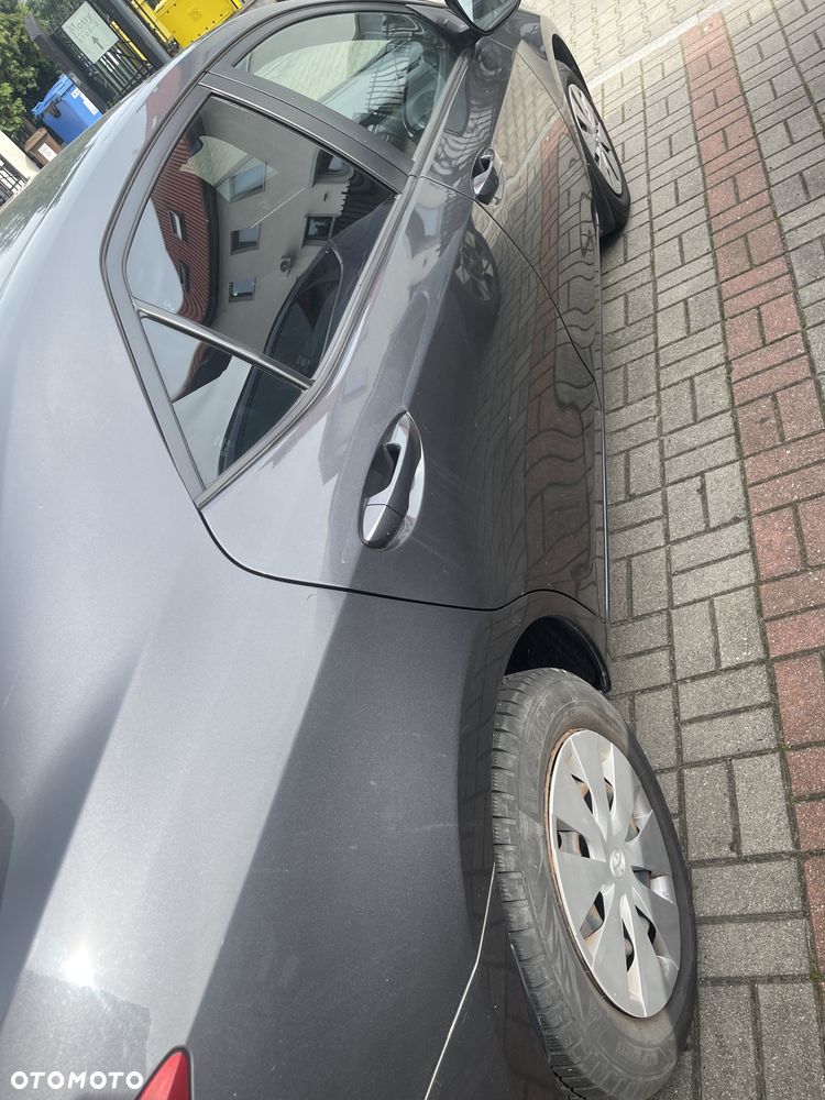 Toyota Corolla - 5