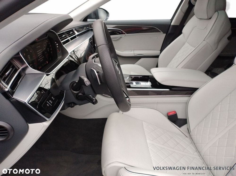 Audi A8 - 10