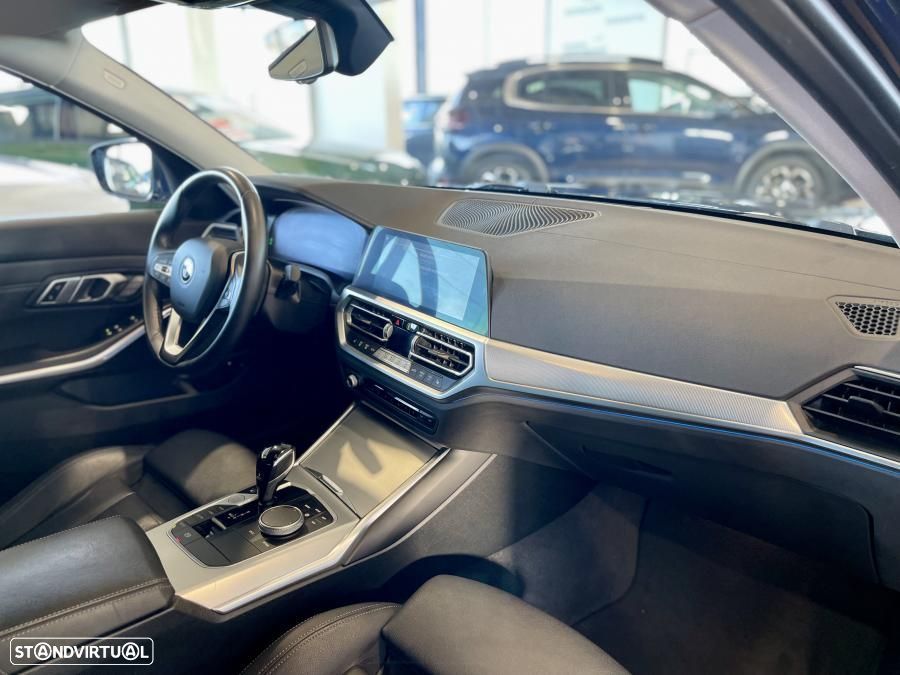 BMW 320 e Line Luxury Auto - 34