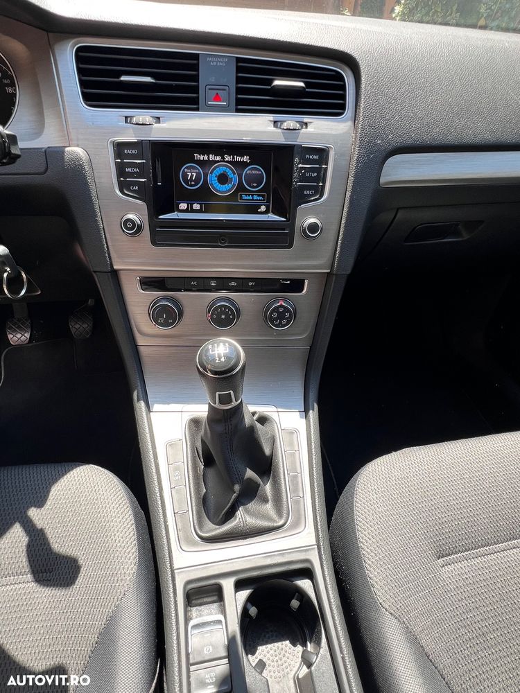 Volkswagen Golf 1.6 TDI BlueMotion Technology Comfortline - 6