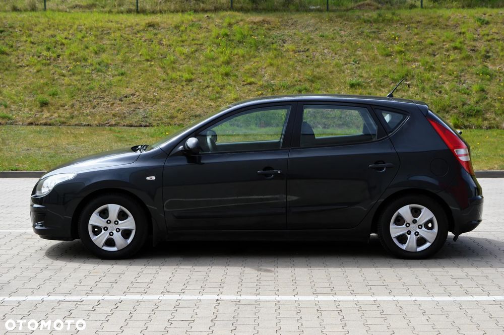 Hyundai i30 1.4 Classic + - 25