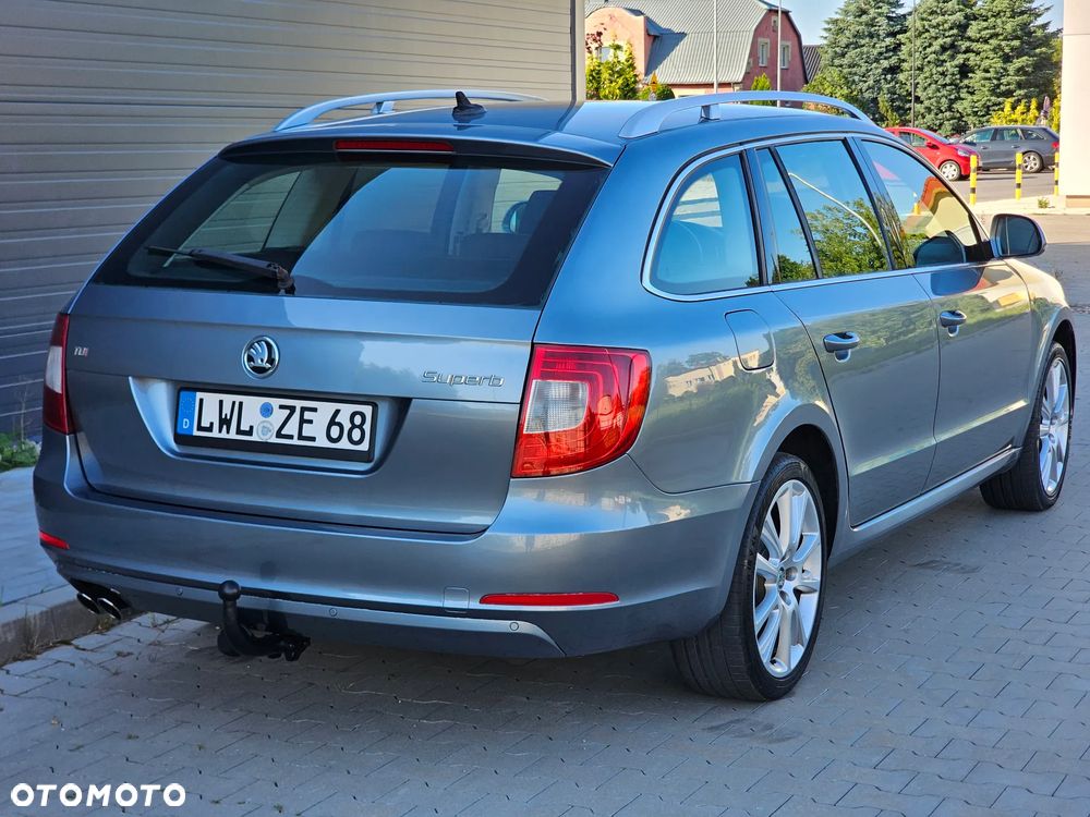 Skoda Superb 2.0 TDI Exclusive - 11