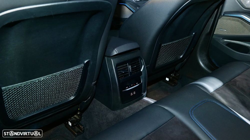 BMW 330 e xDrive Aut. M Sport - 9