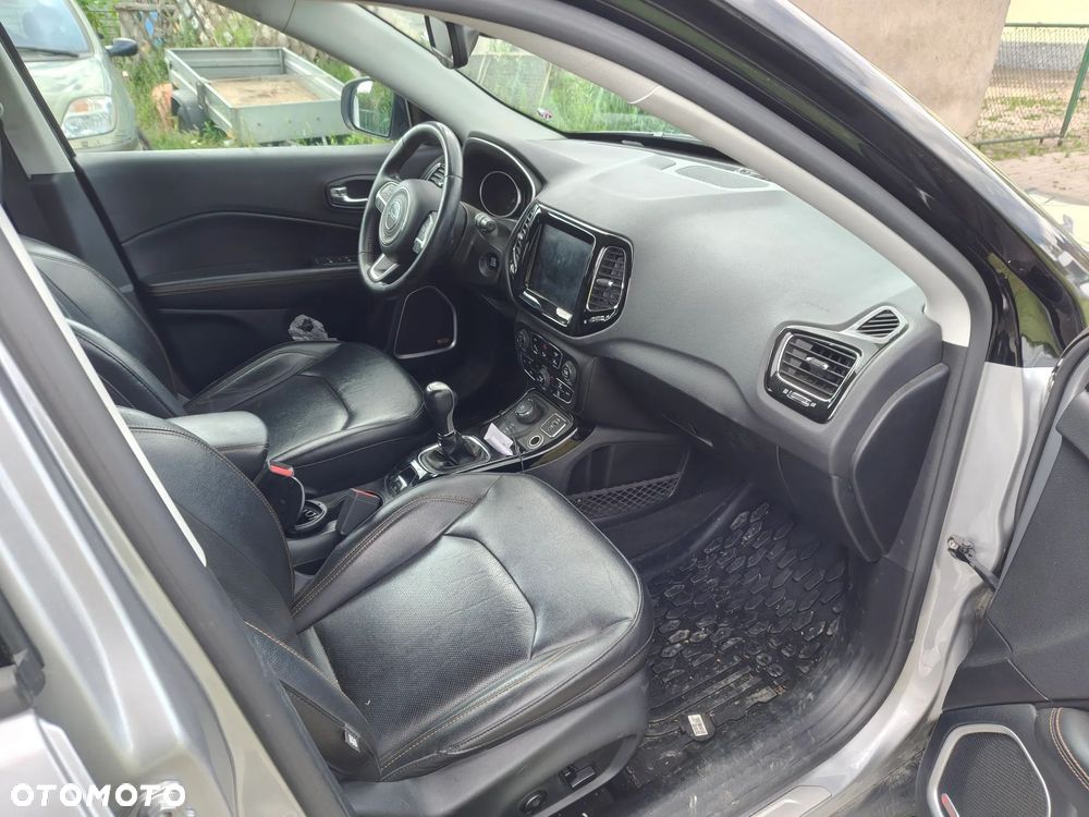 Jeep Compass 2.0 MJD Trailhawk 4WD S&S - 11