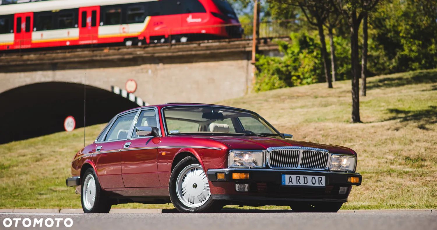 Jaguar XJ XJ12 6.0i - 1