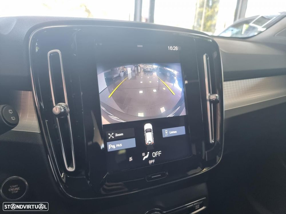 Volvo XC 40 2.0 D3 Momentum Plus Geartronic - 10
