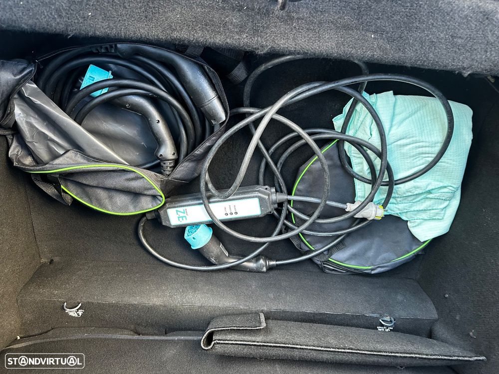 Renault Zoe (c/ Bateria) 41 kwh Intens - 38