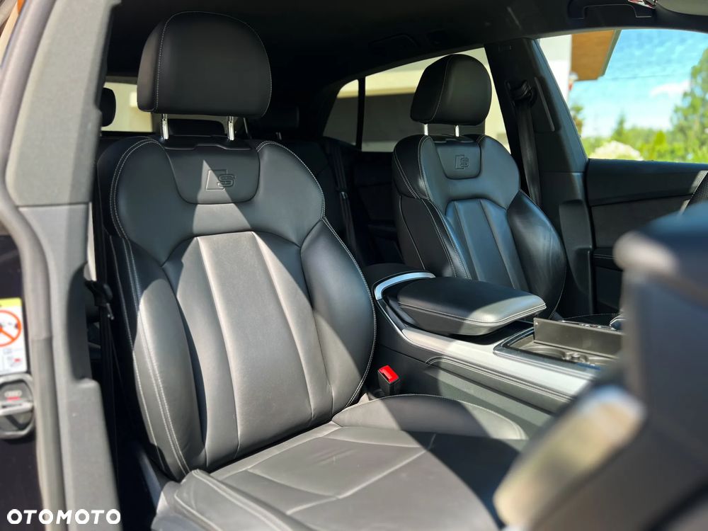 Audi Q8 - 27
