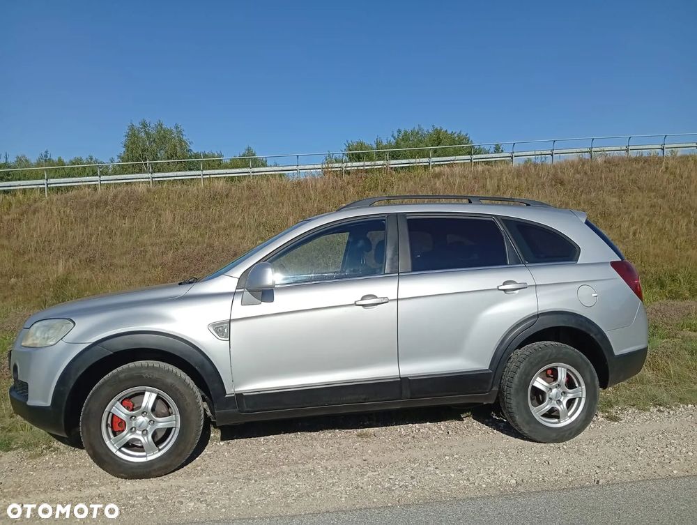 Chevrolet Captiva 2.4 LS 5os - 1