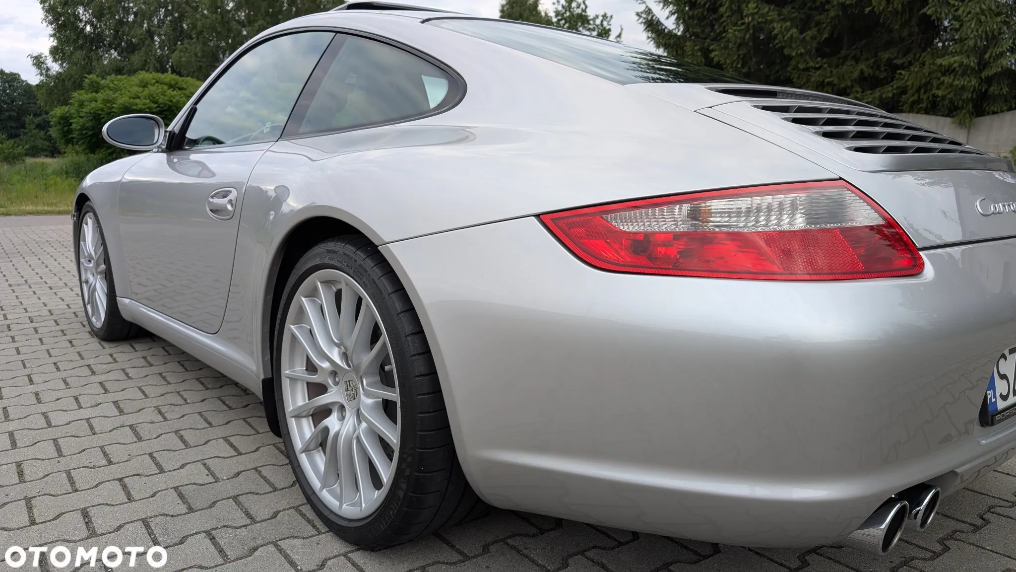 Porsche 911 Carrera S - 9