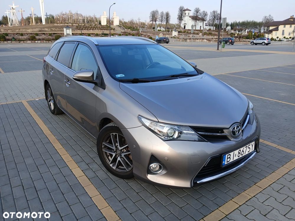 Toyota Auris 1.4 D-4D Premium - 2
