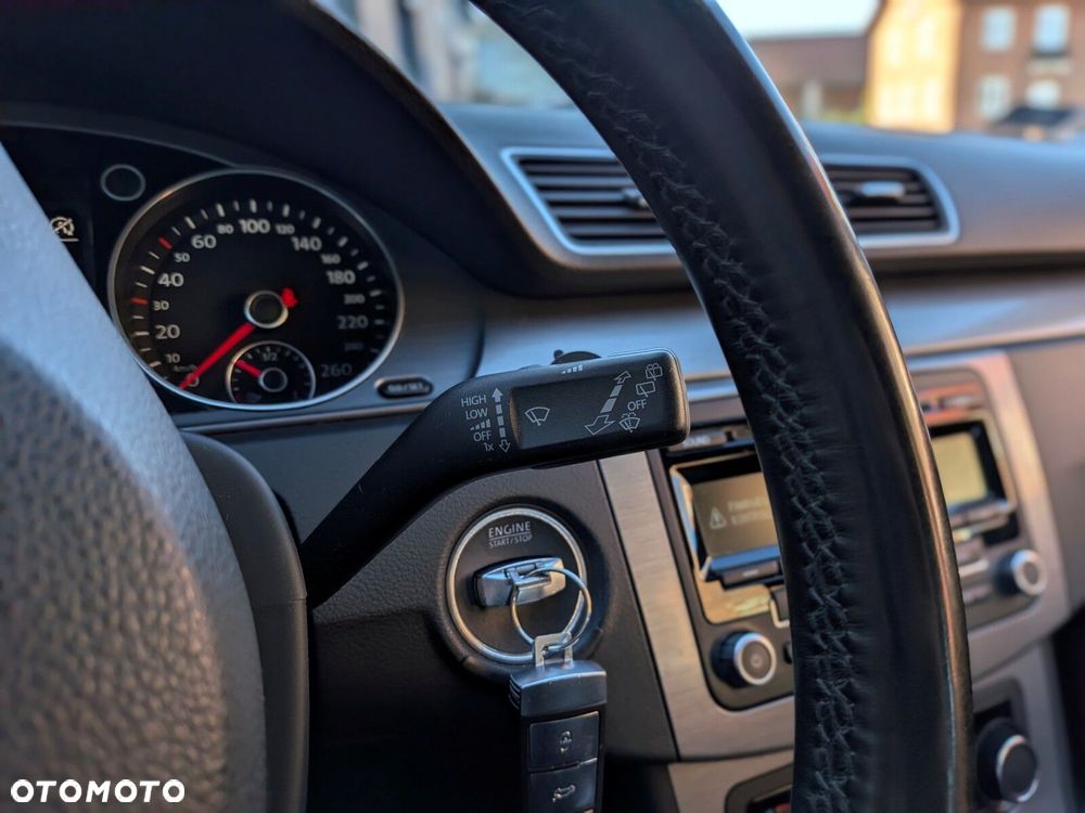 Volkswagen Passat Variant 1.4 TSI BMT Comfortline - 18