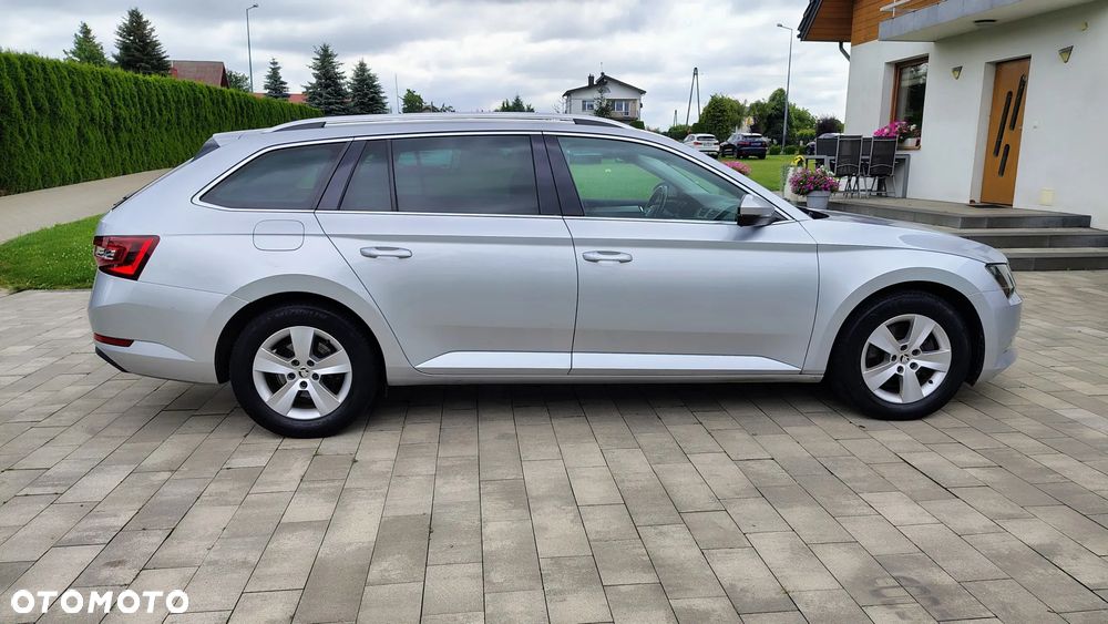 Skoda Superb 2.0 TDI 4x4 Ambition DSG - 5