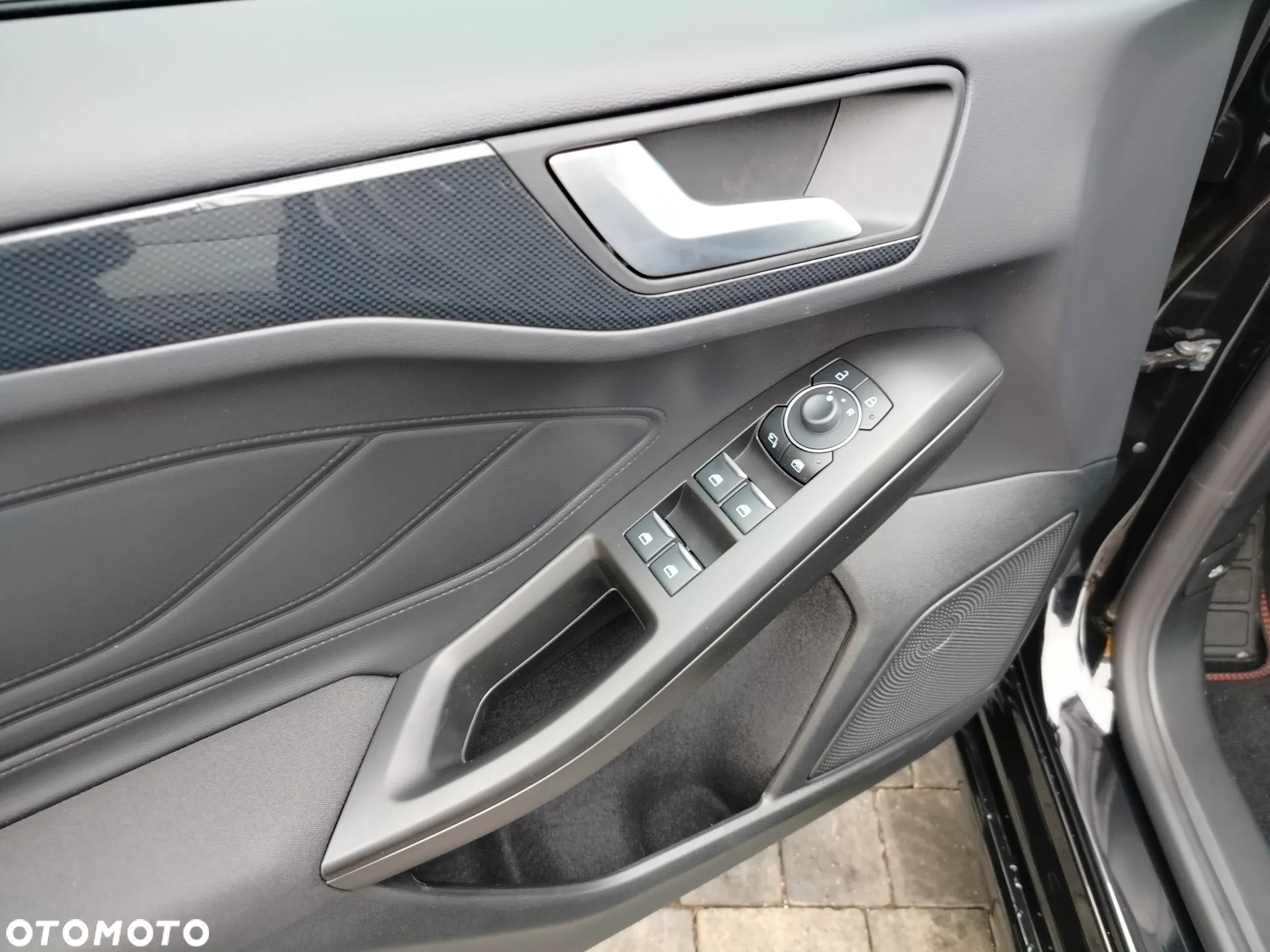 Ford Focus 1.0 EcoBoost mHEV ST-Line X - 15