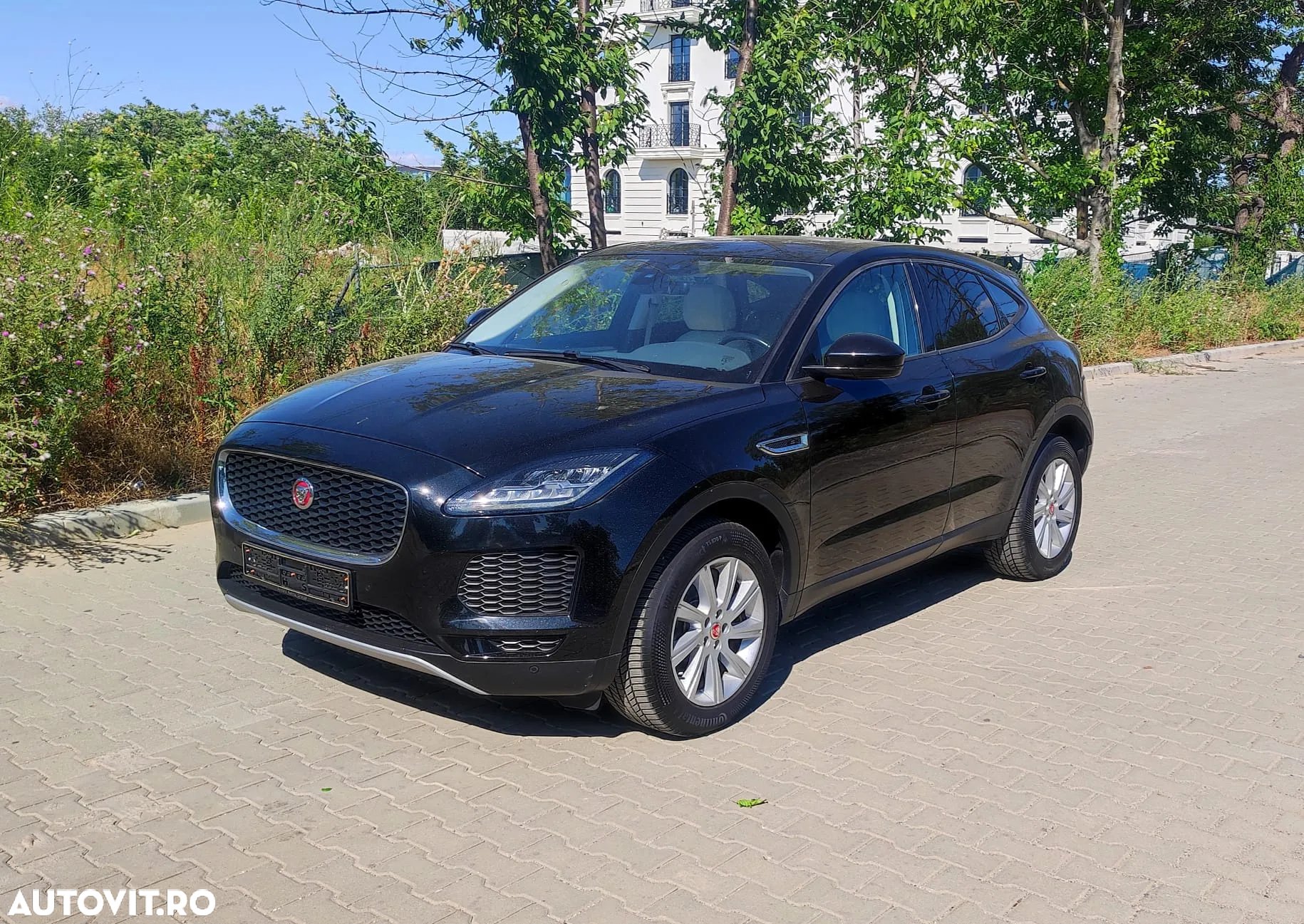 Jaguar E-Pace P200 AWD S - 8