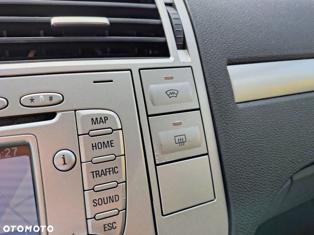 Ford C-MAX - 11