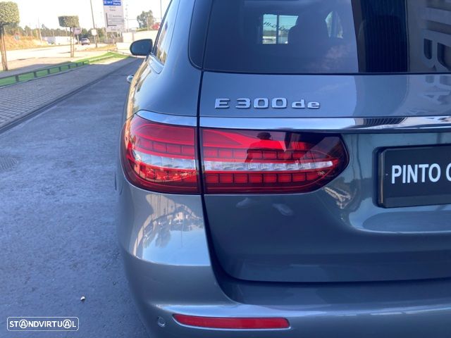 Mercedes-Benz E 300 de 9G-TRONIC AMG Line - 11