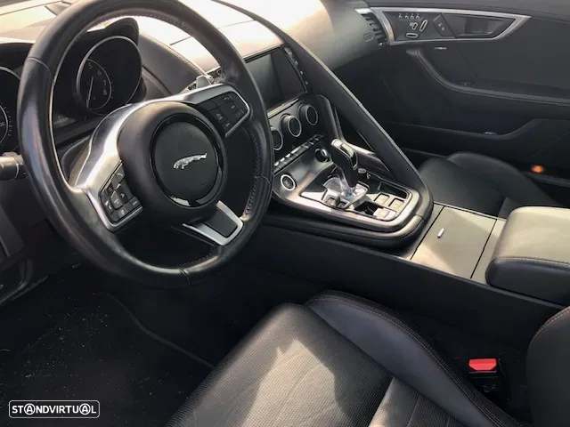 Jaguar F-Type 2.0 i4 R-Dynamic - 12