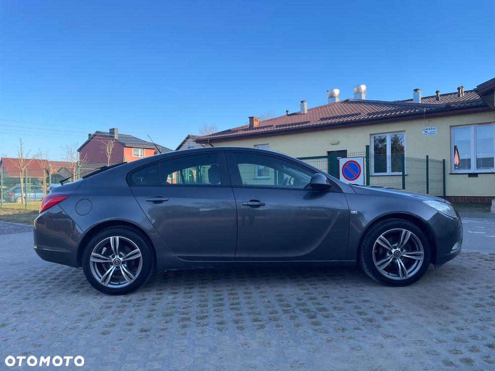 Opel Insignia 1.8 Active - 11
