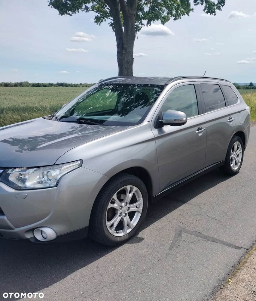 Mitsubishi Outlander 2.2 DI-D 4WD Instyle - 19