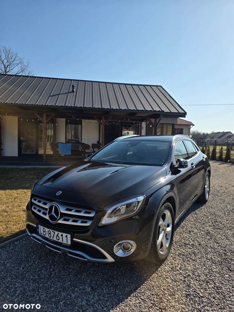 Mercedes-Benz GLA 200 d - 8