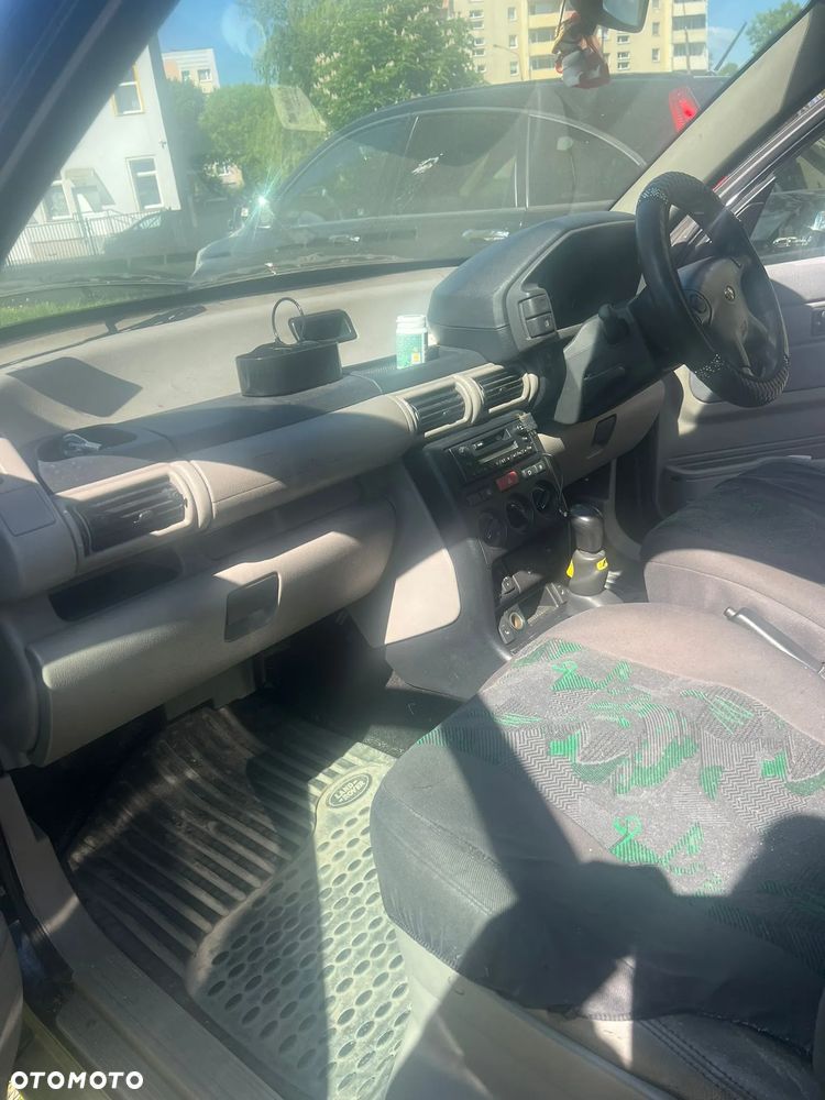 Land Rover Freelander 2.0 D - 11