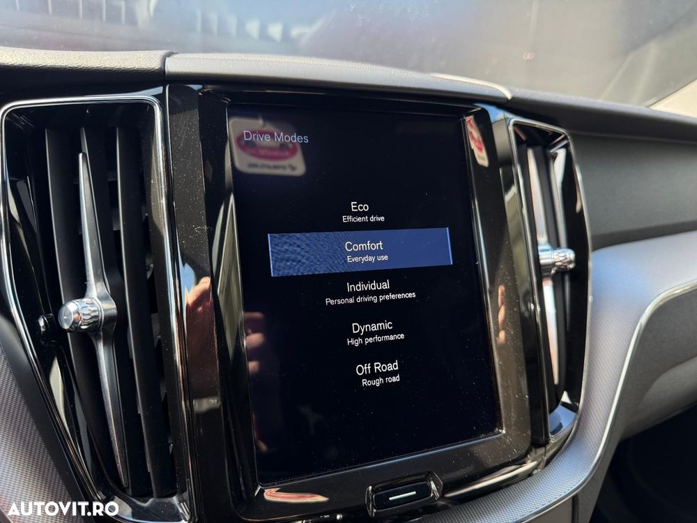 VOLVO XC60 2019 — imagine 19