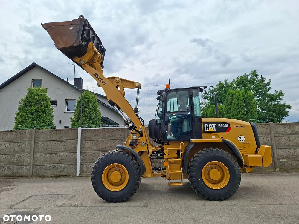 Caterpillar CAT 914 M - 16