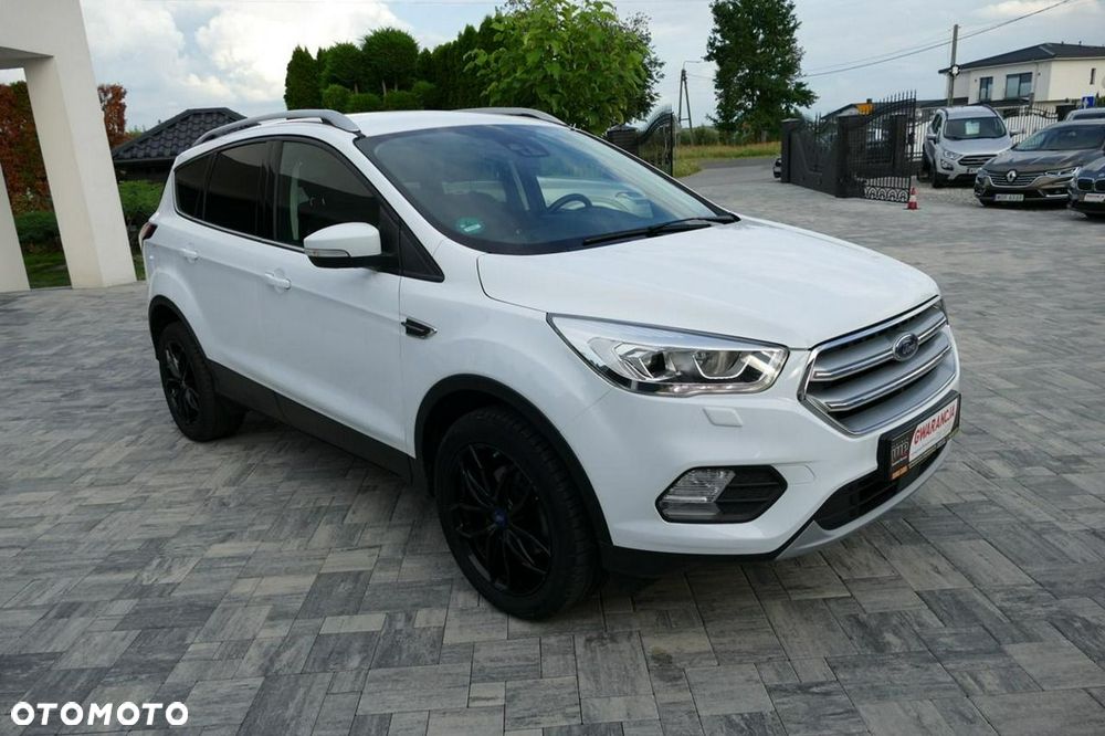 Ford Kuga 1.5 EcoBoost 2x4 Titanium - 18