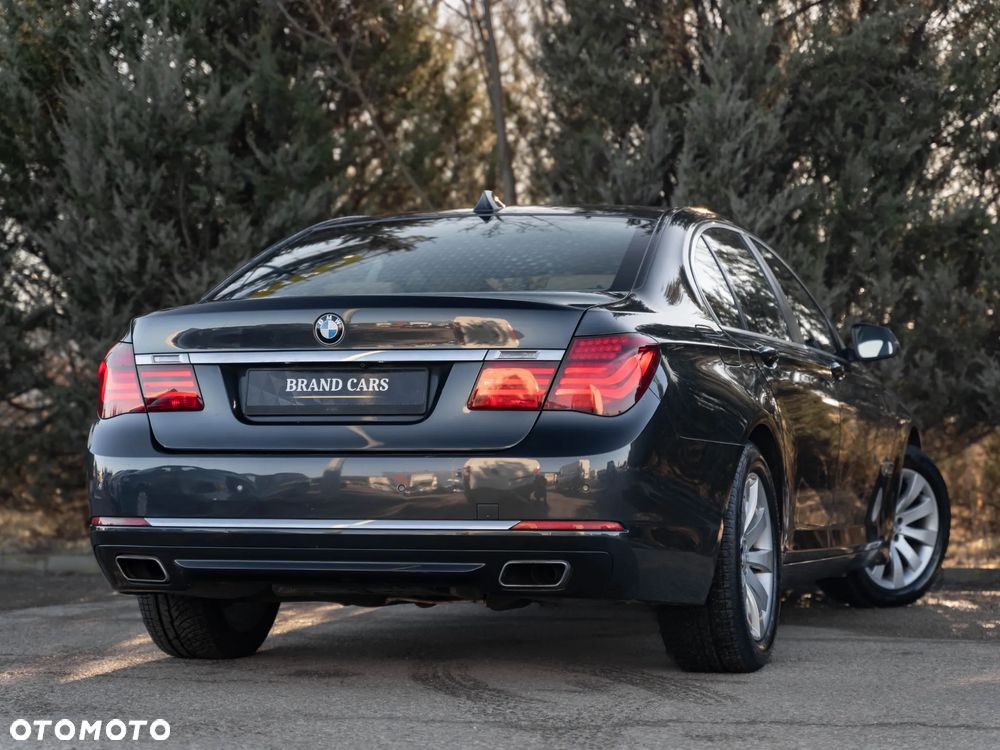 BMW Seria 7 740d xDrive - 5