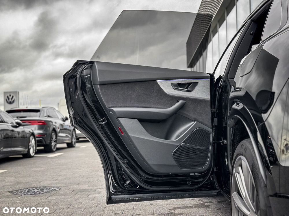 Audi Q8 - 35