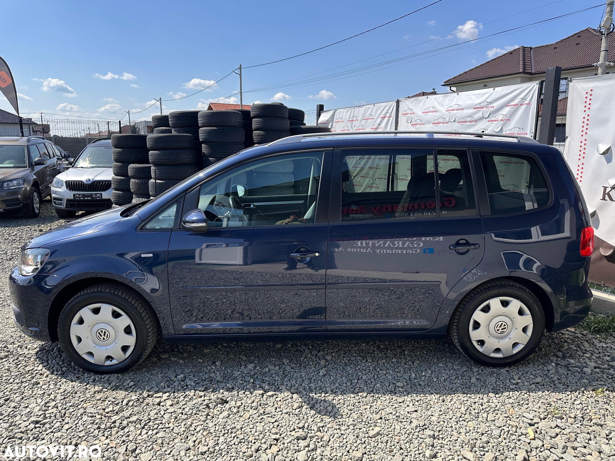 Volkswagen Touran - 5