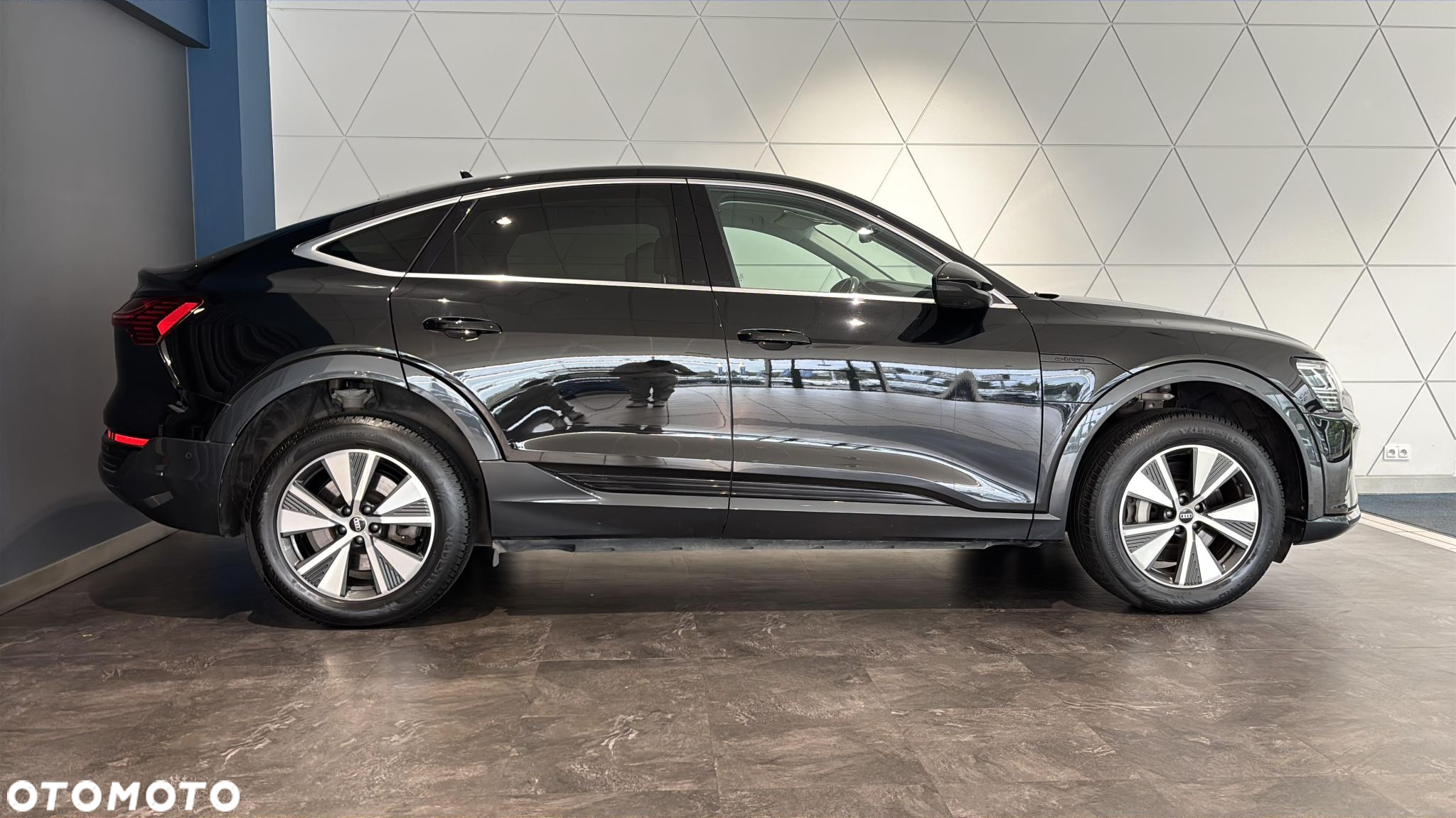 Audi Q8 e-tron 50 95kWh Quattro Advanced - 6