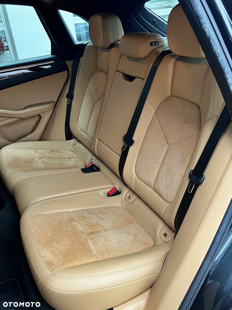 Porsche Macan - 13