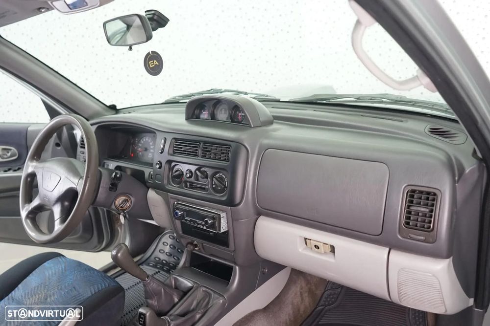 Mitsubishi Pajero Sport - 15