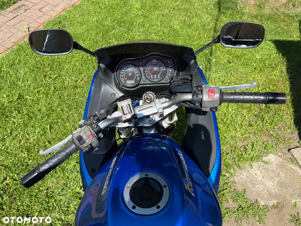 Kawasaki ER - 8
