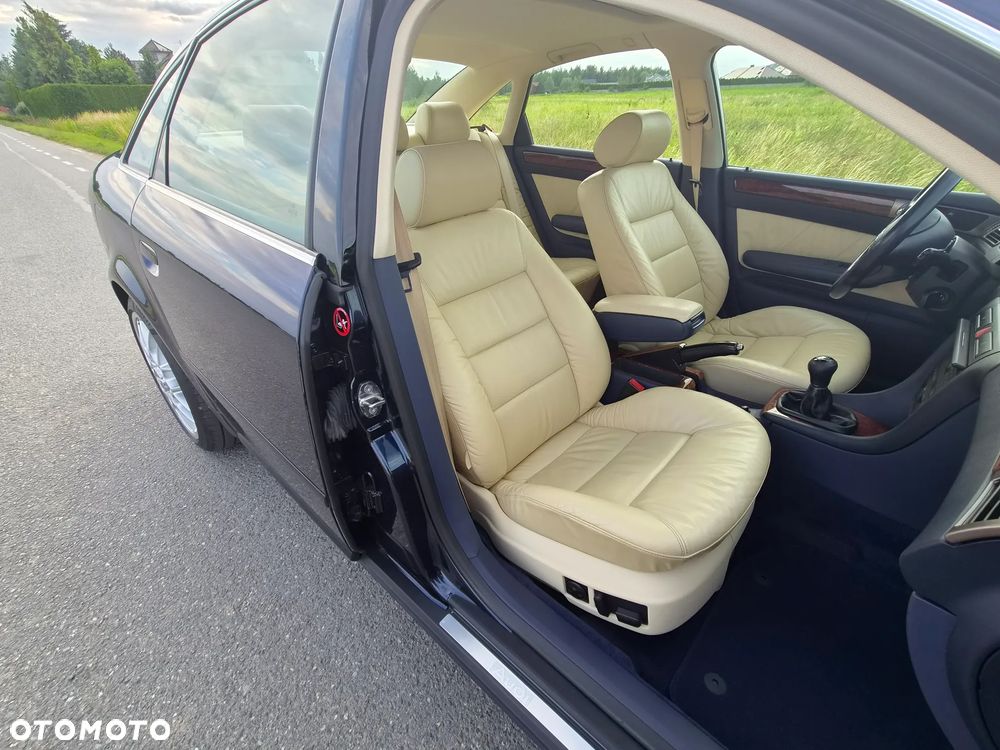 Audi A6 Limousine 2.8 Quattro - 13