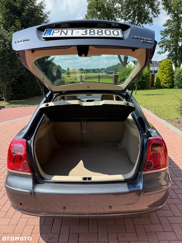 Toyota Avensis 2.2 D-CAT Sol - 9