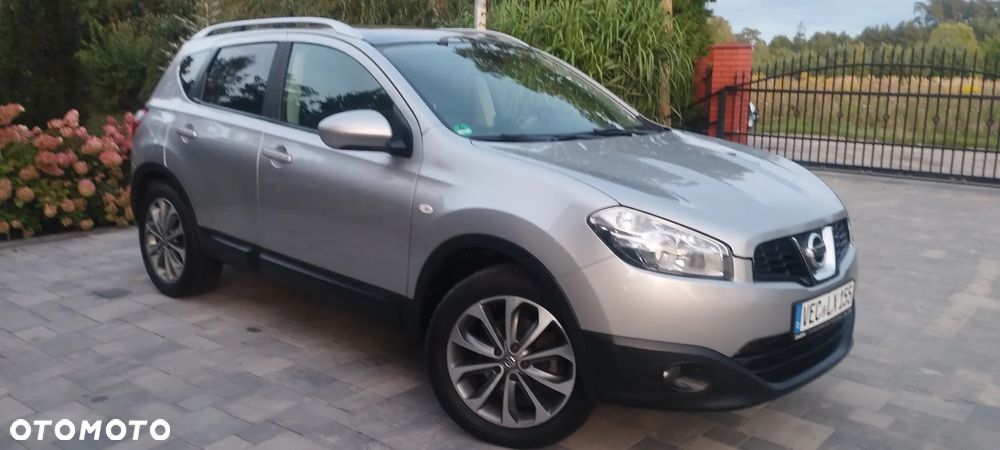 Nissan Qashqai 2.0 dCi 4 x 4 DPF tekna - 1