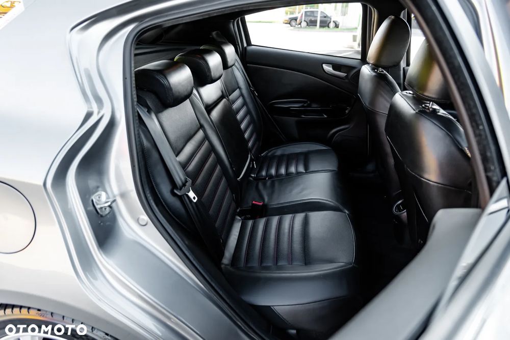 Alfa Romeo Giulietta 1.4 TB 16V Multiair - 22