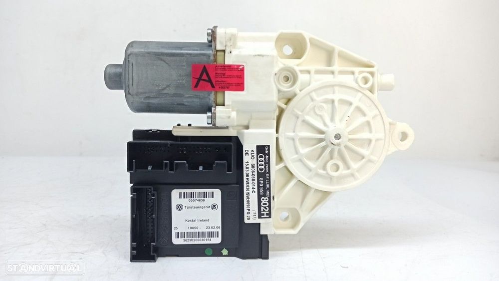 MOTOR ELEVADOR FRENTE DIREITO AUDI A3 SPORTBACK (8P) 2.0 TDI AMBITION - 5