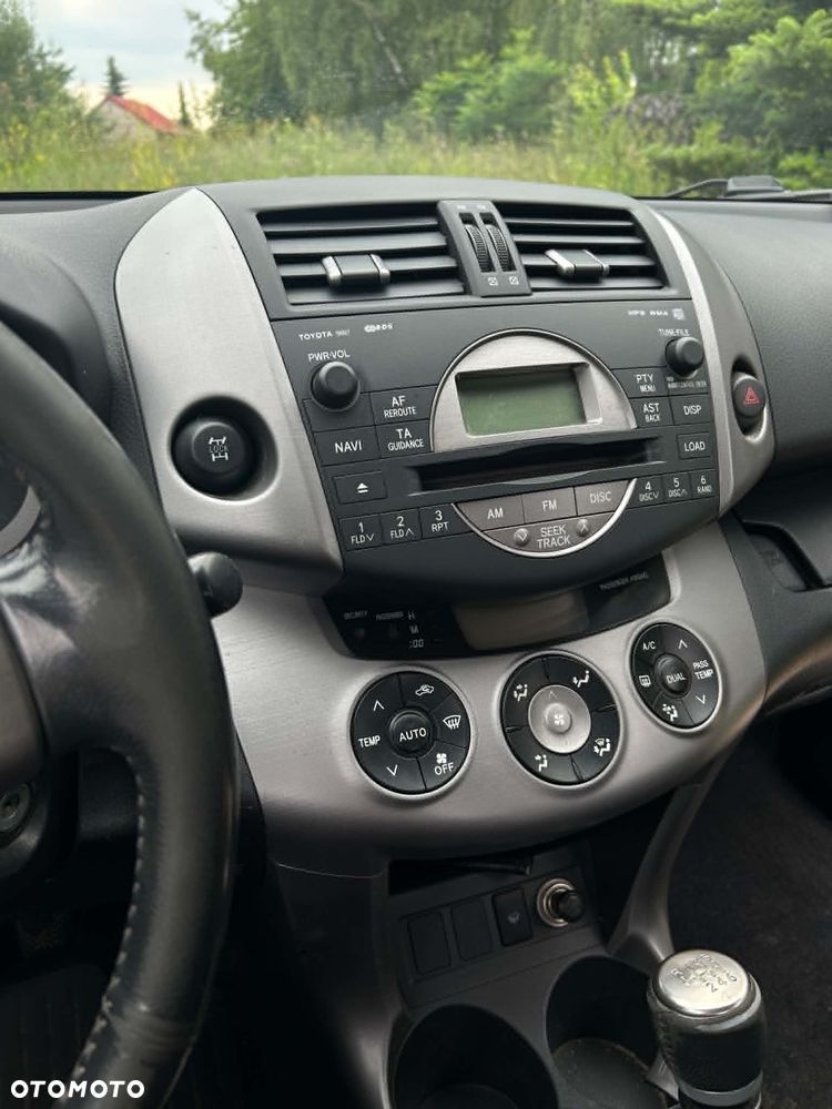 Toyota RAV4 2.2 D-4D Luna - 6