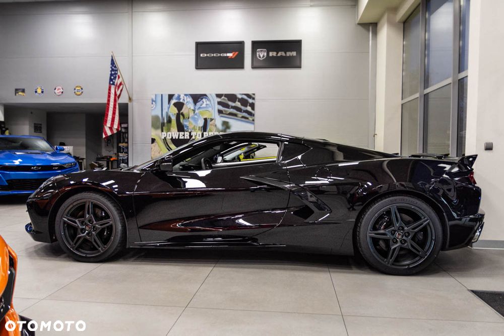 Chevrolet Corvette - 3