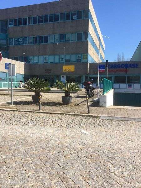 Alugo lugar de garagem em Perafita, Aeroporto - Grande imagem: 5/6