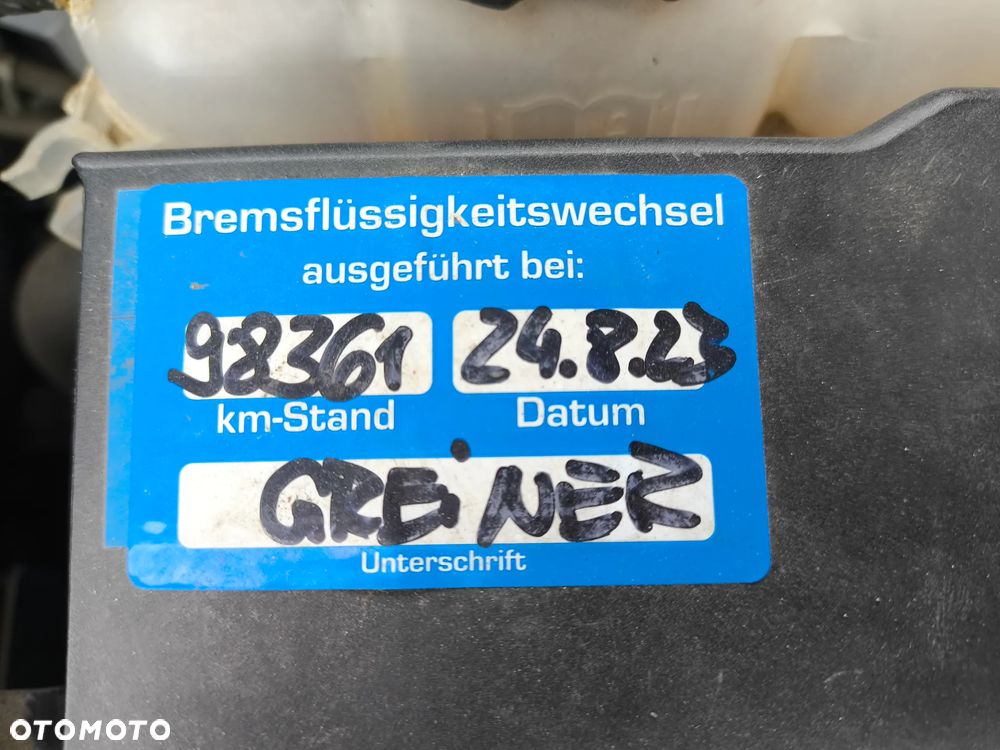 Opel Astra 1.6 Turbo Edition - 11