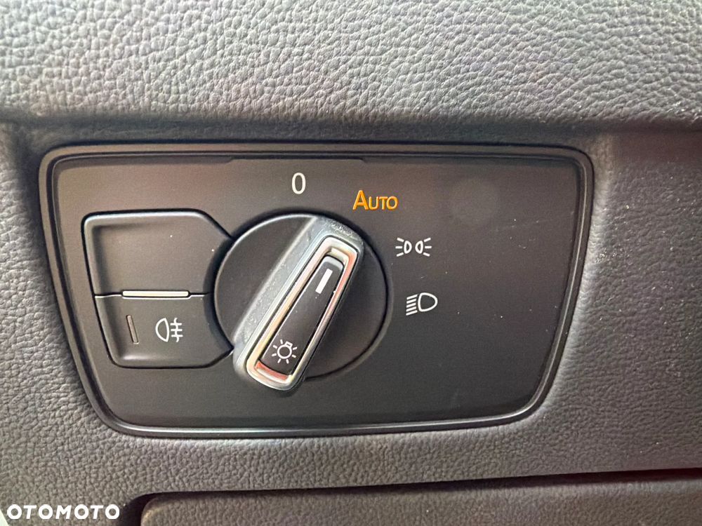 Volkswagen Passat 1.5 TSI EVO Essence - 11