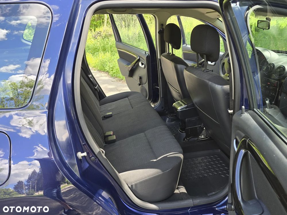 Dacia Duster 1.6 Laureate - 12
