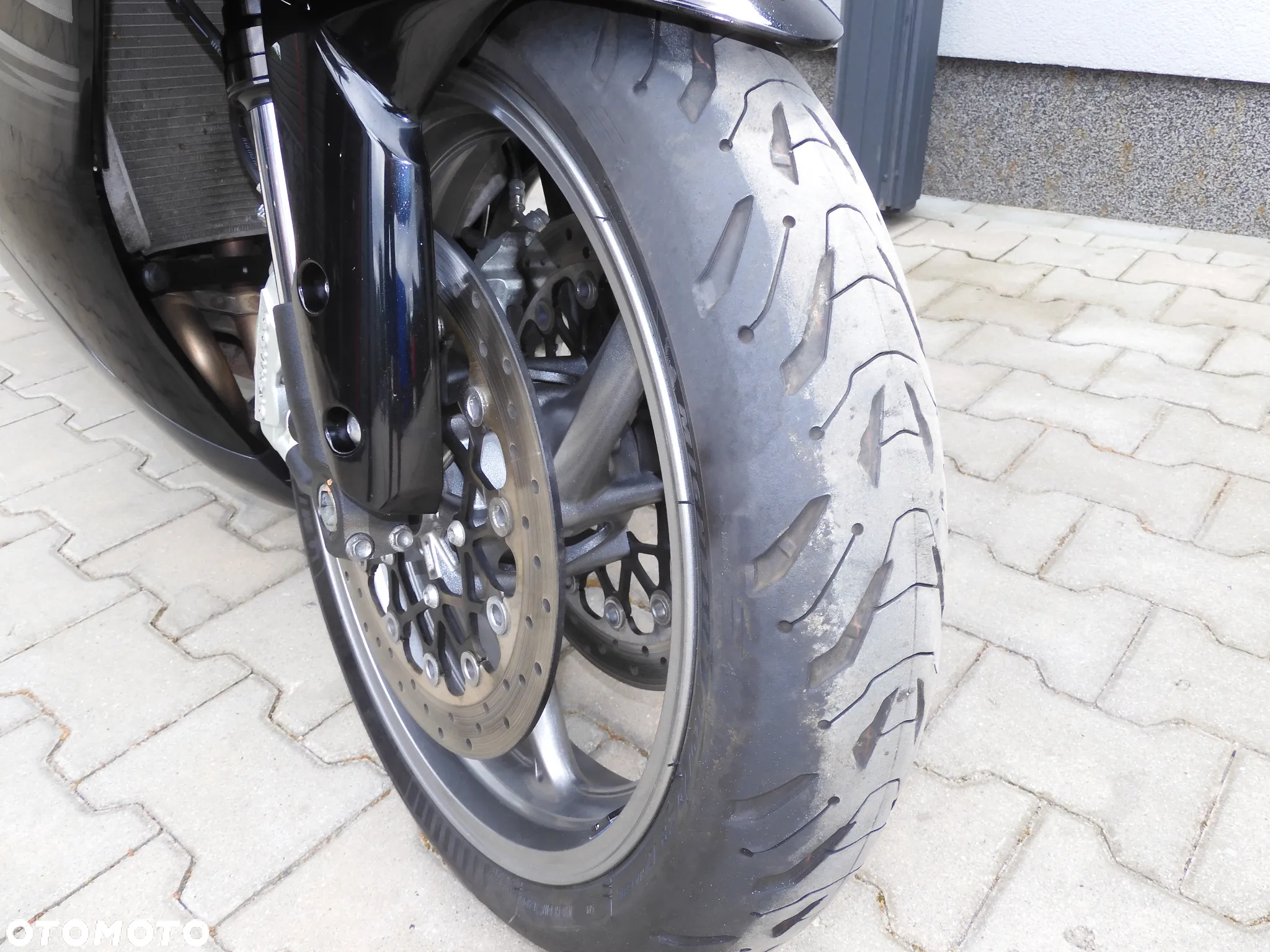 Suzuki GSX-R - 4