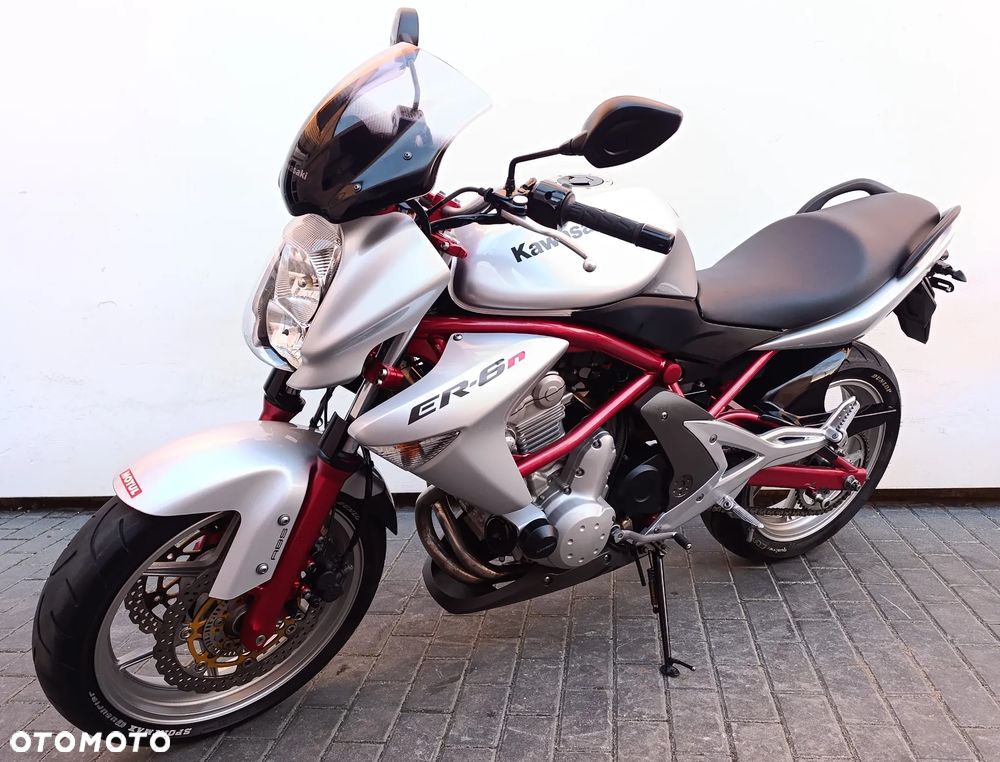 Kawasaki ER - 3