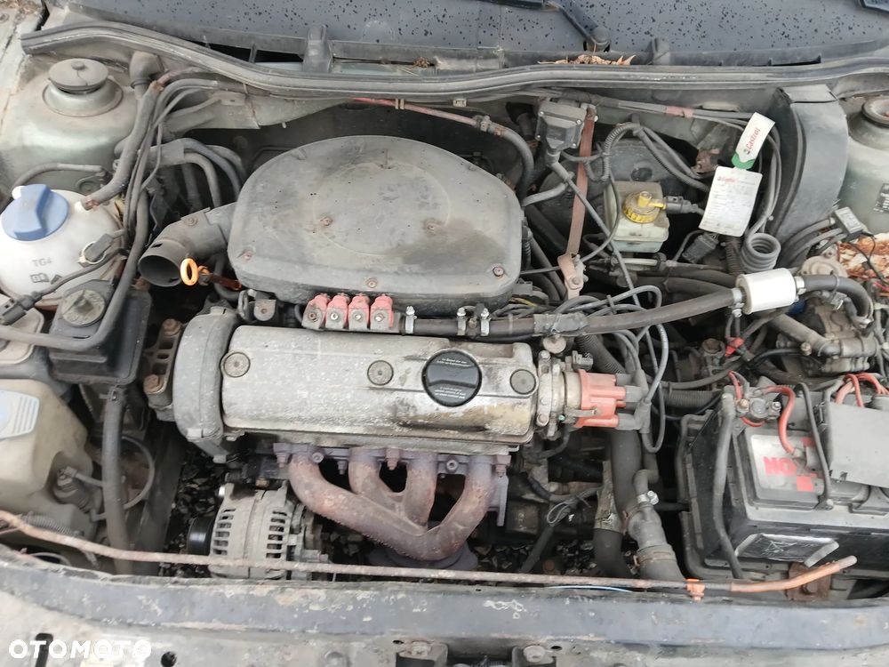 skoda octavia I silnik 1.6 8V AEE skrzynia DUT napęd sanki belka wahacz wahacze zacisk zaciski - 2